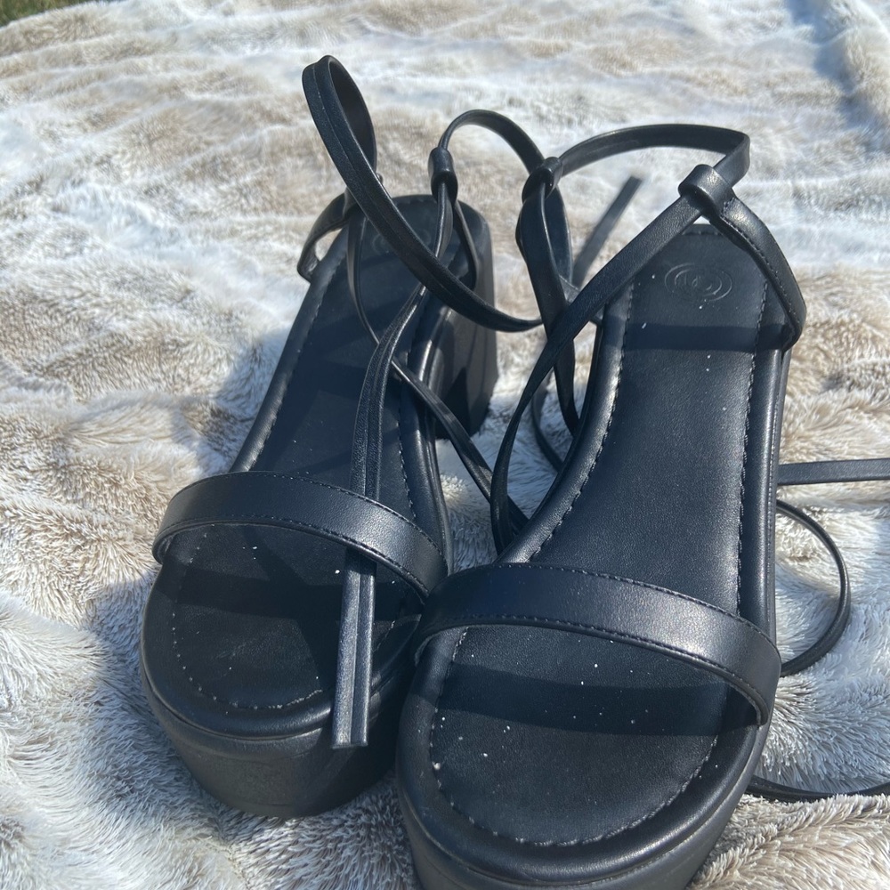 Cute Black Platforms From Uo - image 3